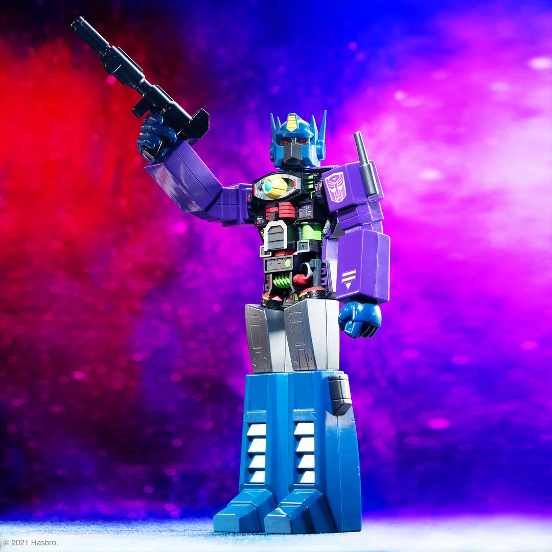 Super7 Transformers Super Cyborg - Optimus Prime (Shattered Glass Purple) Animation 11 Super7 Transformers Super Cyborg - Optimus Prime (Shattered Glass Purple) Animation